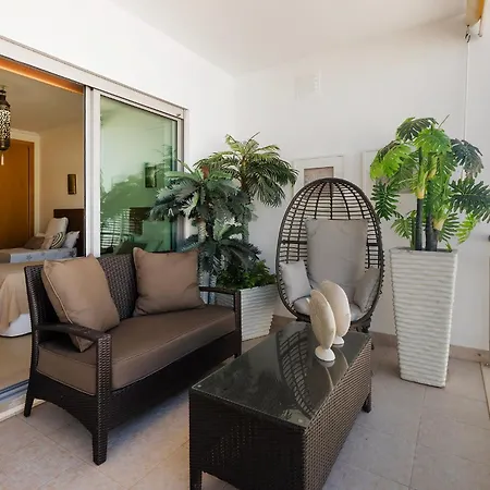 Apartament Luxury Condo-pool With Ac And Pool, Close To The By Algarve Dream Holidays Albufeira